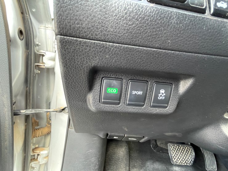 #4-•-2013-nissan-sentra-(has-nm-title)-image-74