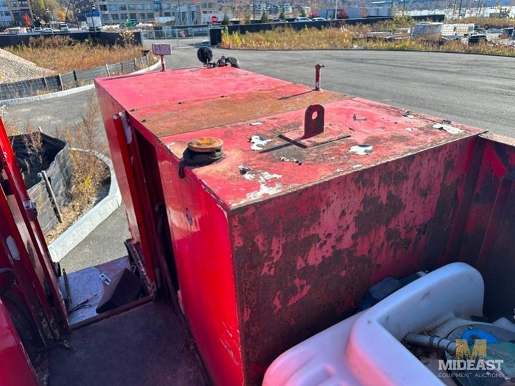 2006-peterbilt-fuel-truck-xx75502-image-16