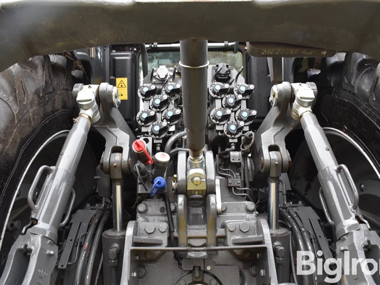 massey-ferguson-8730s-dyna-vt-image-10