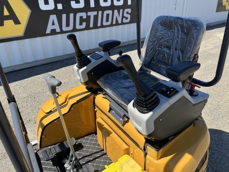 2025-sdlanch-sdle20-mini-hydraulic-excavator-image-15