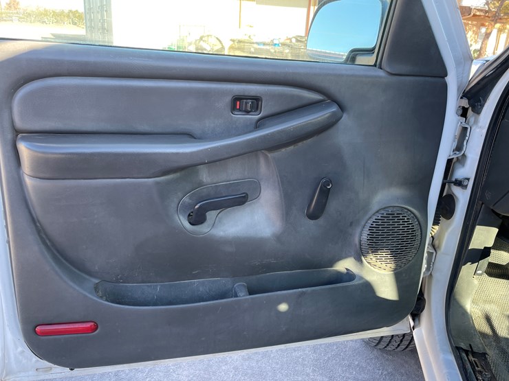 2007-chevrolet-silverado-2500-image-52