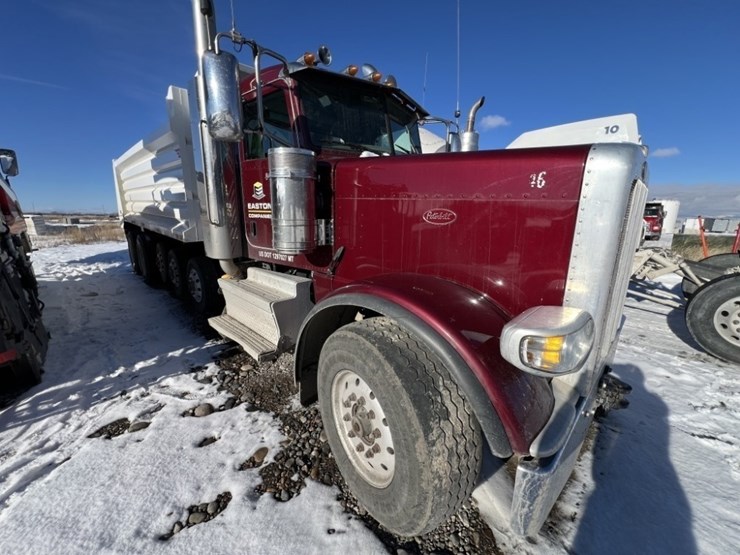 2020-peterbilt-389-image-7