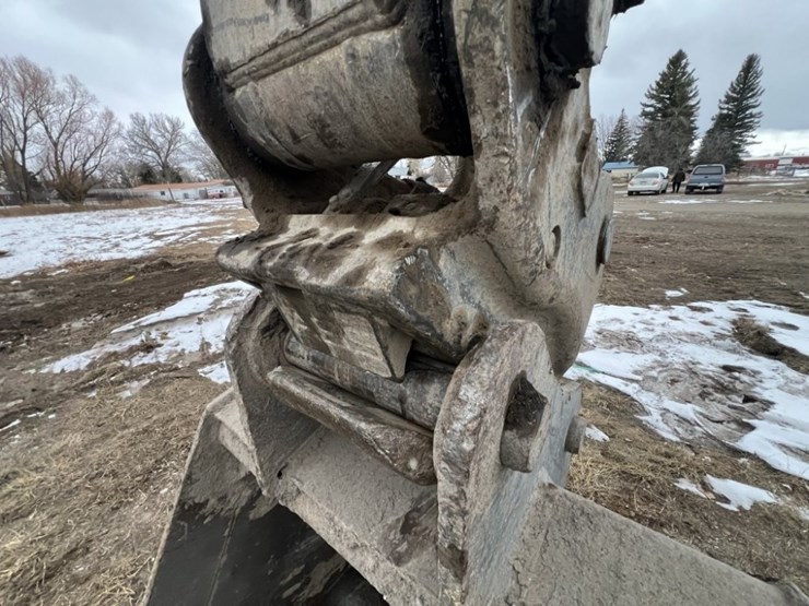 deere-245g-lc-image-9