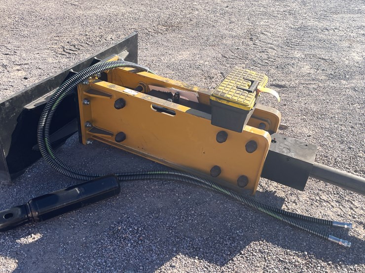#261-•-skid-steer-concrete-breaker-image-5