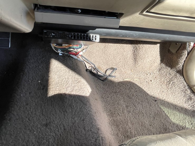 #7-•-cadillac-deville-(nm-title-in-delay)-image-82