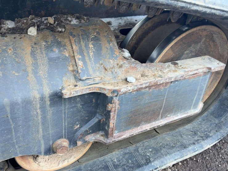 2018-bobcat-t590-image-14