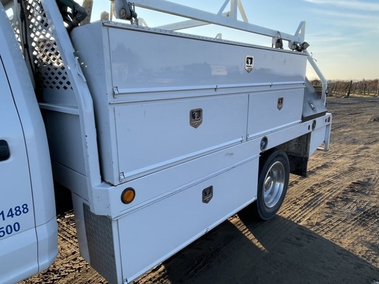 2022-ford-f550-xl-sd-image-10