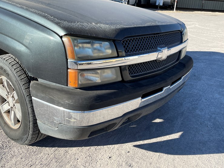 #5-•-2003-chevy-silverado-truck-(has-az-title)-image-25