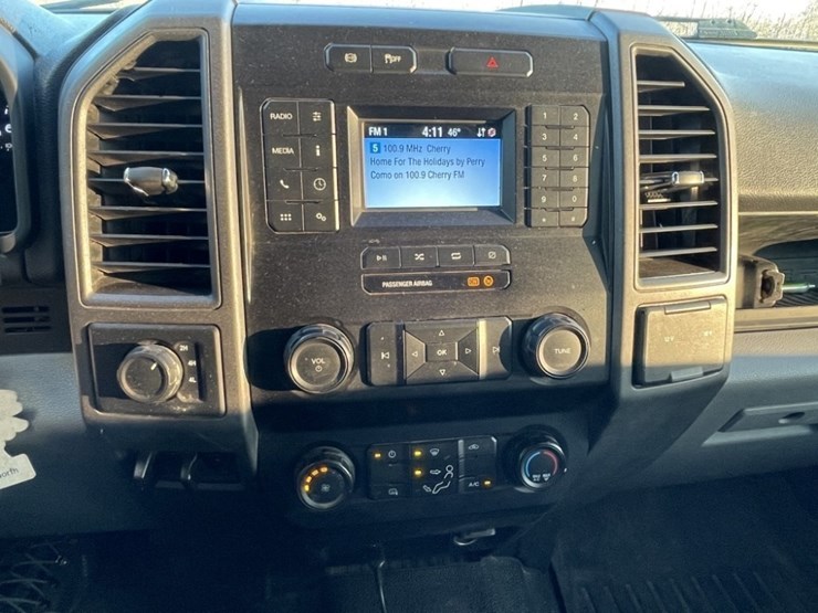 2022-ford-f550-xl-sd-image-24