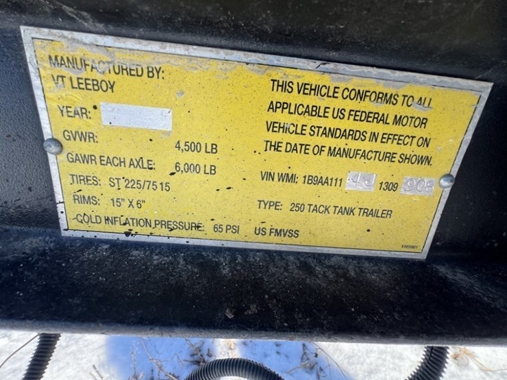 1988-leeboy-250-towable-tack-distributor-image-9