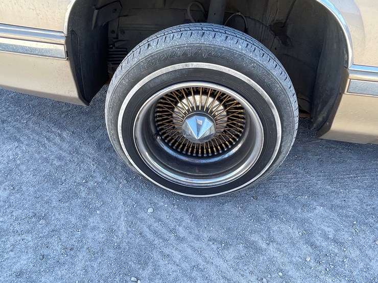 #7-•-cadillac-deville-(nm-title-in-delay)-image-11