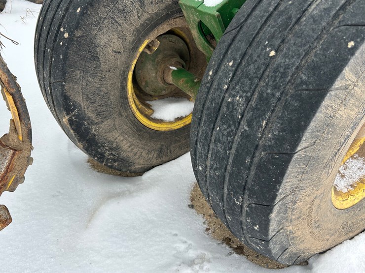 john-deere-2210-image-7