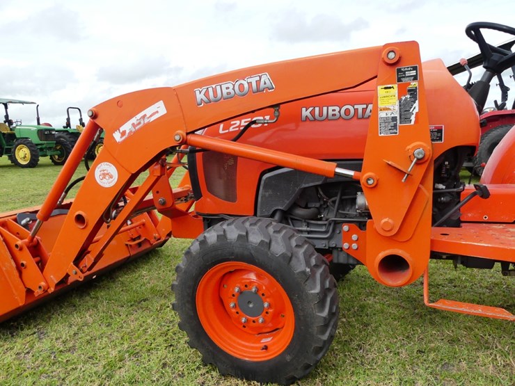 kubota-l2501-image-9