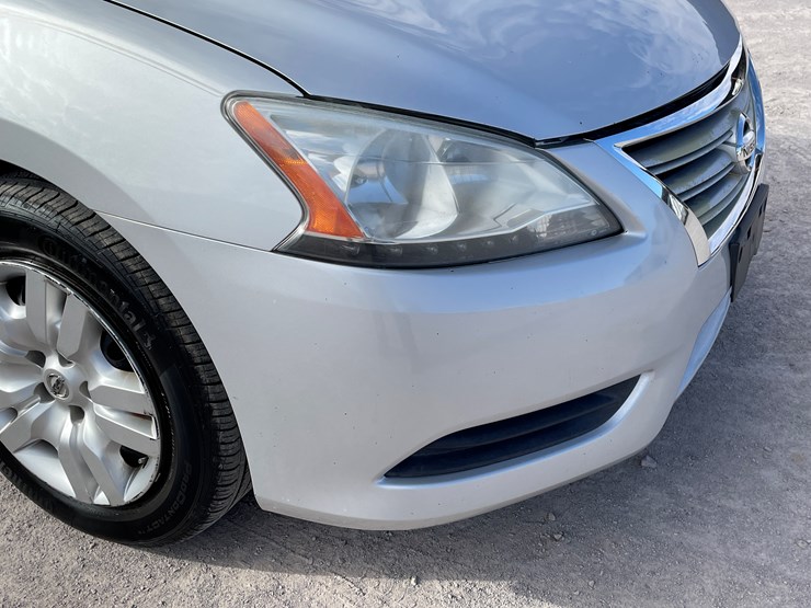 #4-•-2013-nissan-sentra-(has-nm-title)-image-29