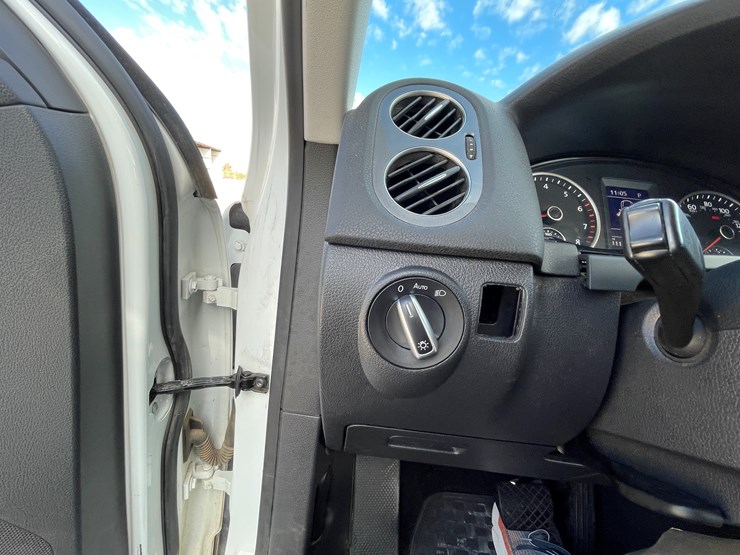 #3-•-volkswagen-tiguan-(nm-title-in-delay)-image-71