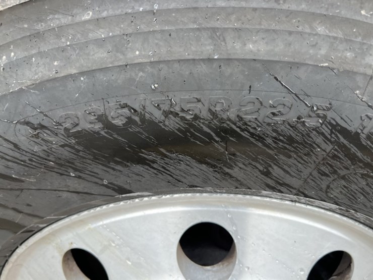 kenworth-t800-image-10