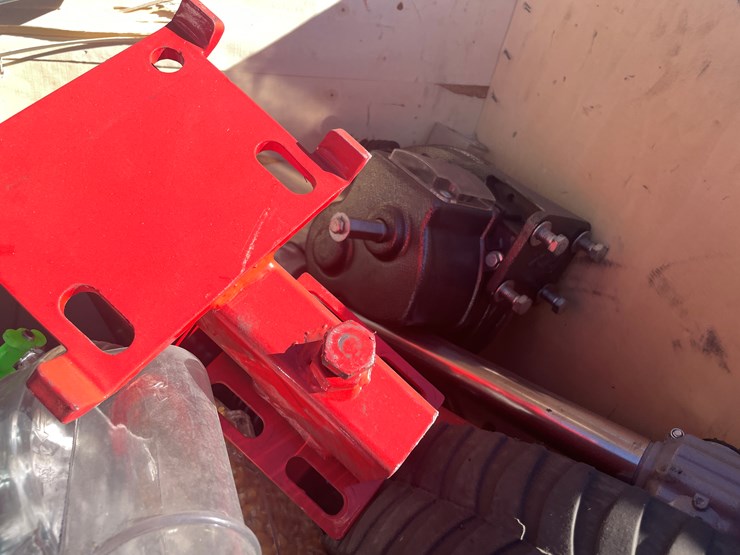 #266-•-corn-planter-image-9