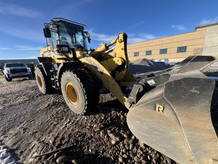 komatsu-wa320-image-7