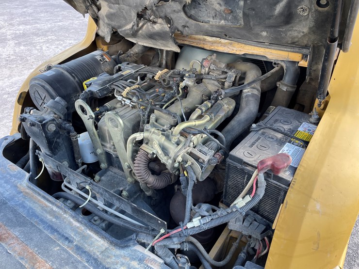 #15-•-2015-cat-forklift-image-77