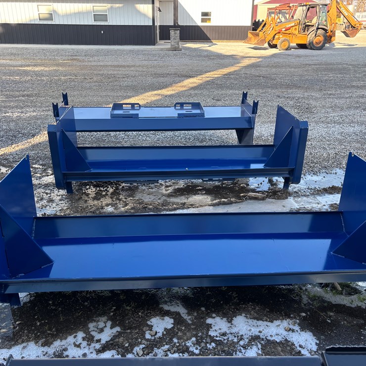 #1584 • Economy snow pusher 8foot