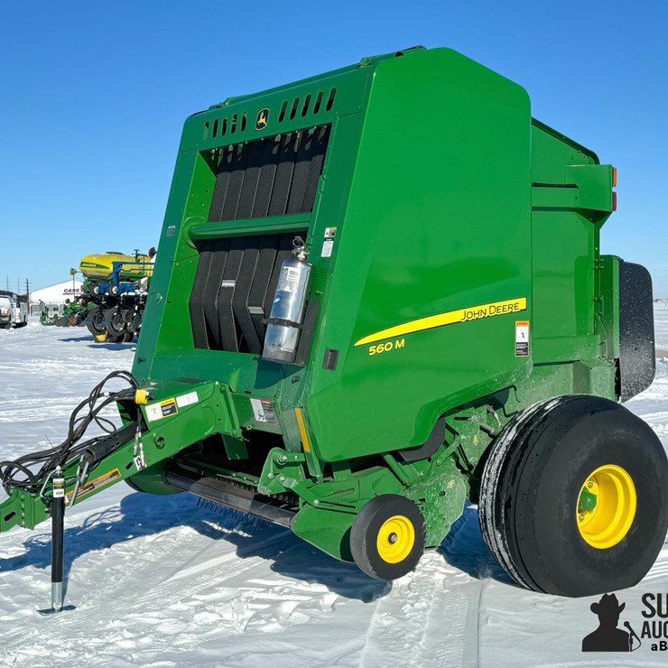 JOHN DEERE 560M