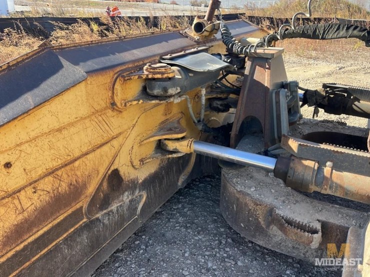 2012-deere-850k-wlt-image-29