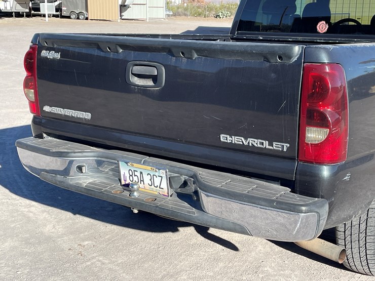 #5-•-2003-chevy-silverado-truck-(has-az-title)-image-35