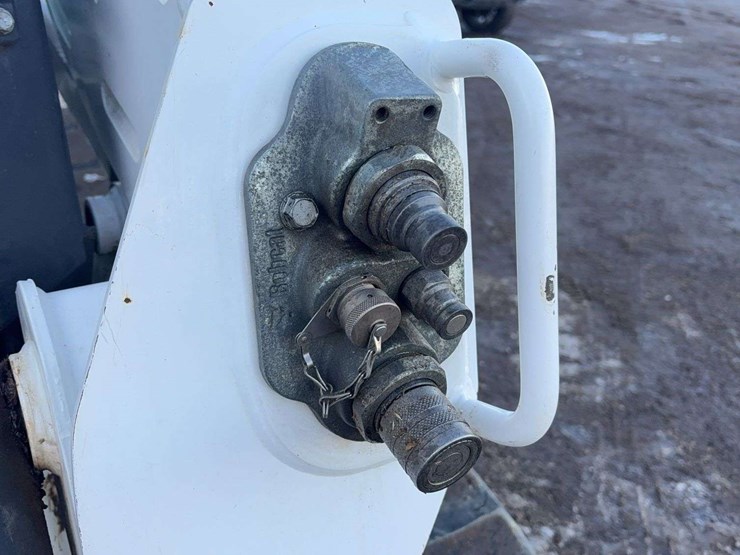 2018-bobcat-t590-image-22