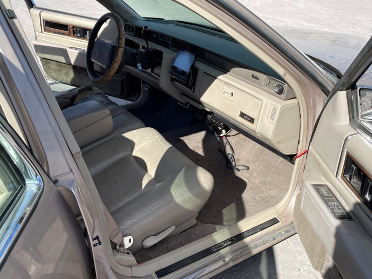 #7-•-cadillac-deville-(nm-title-in-delay)-image-84