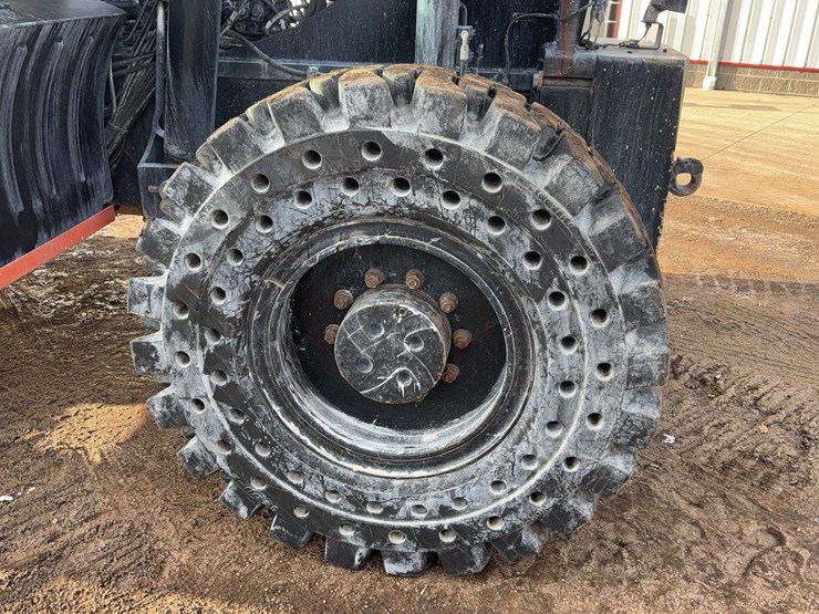 2015-jlg-g10-55a-image-6