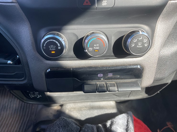 2019-dodge-ram-2500-image-16