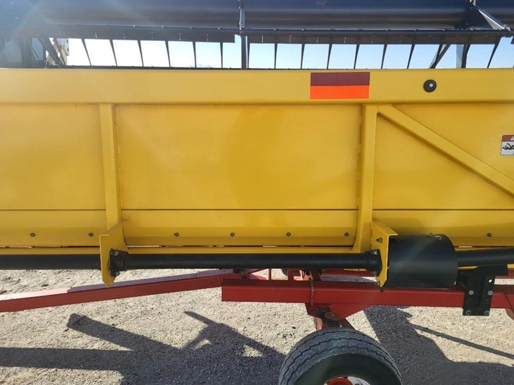 new-holland-74c-image-47