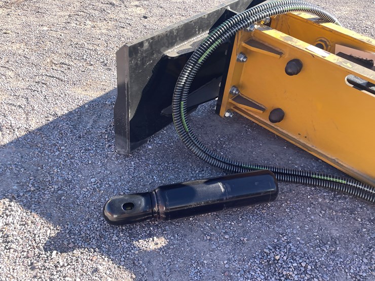 #261-•-skid-steer-concrete-breaker-image-6