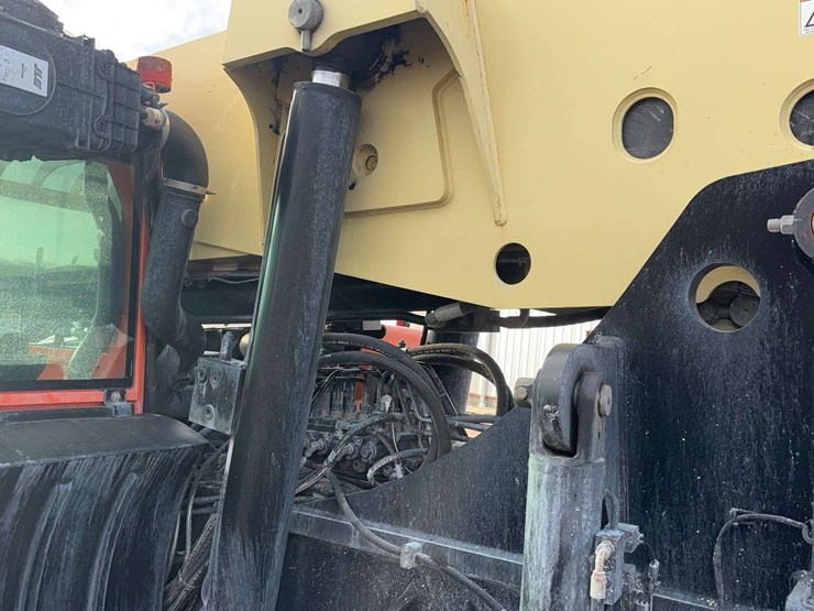 2015-jlg-g10-55a-image-18