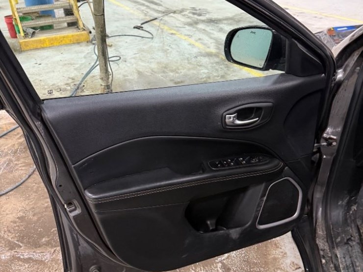 jeep-compass-image-28