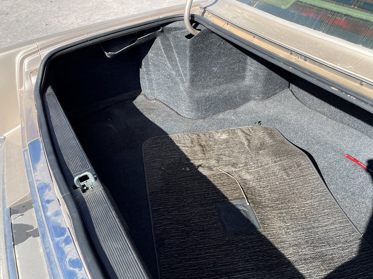 #7-•-cadillac-deville-(nm-title-in-delay)-image-60