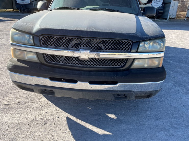 #5-•-2003-chevy-silverado-truck-(has-az-title)-image-23