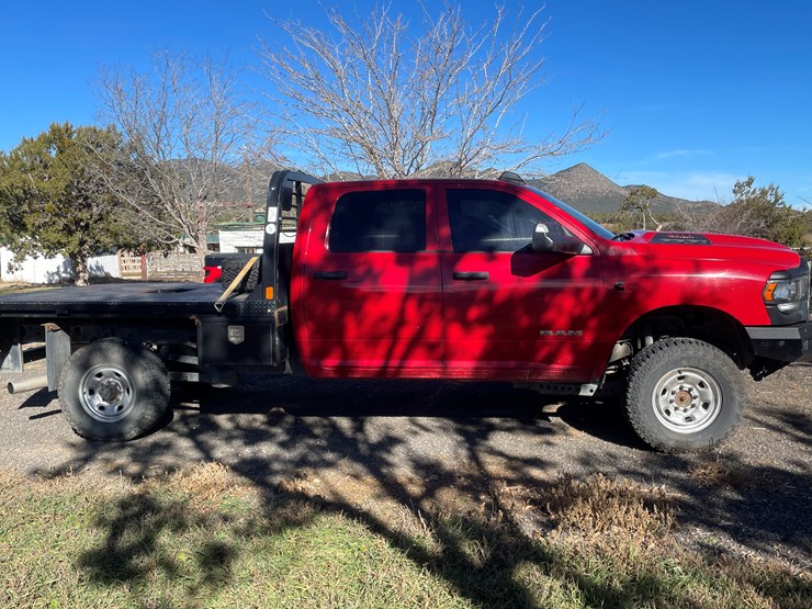 2019-dodge-ram-2500-image-3