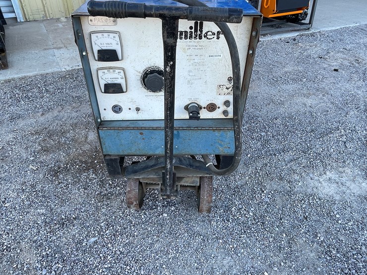 #125-•-3-phase-miller-welder-power-supply-image-3