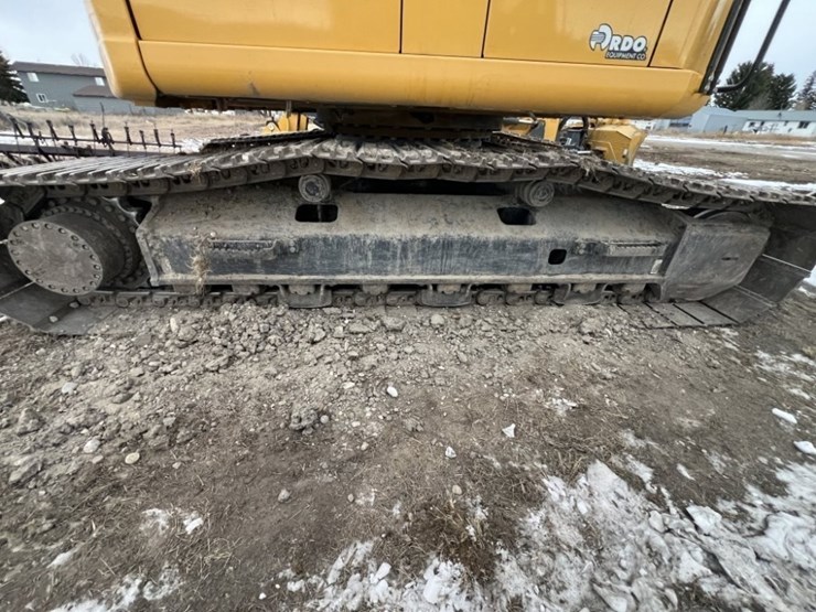 deere-345g-lc-image-16