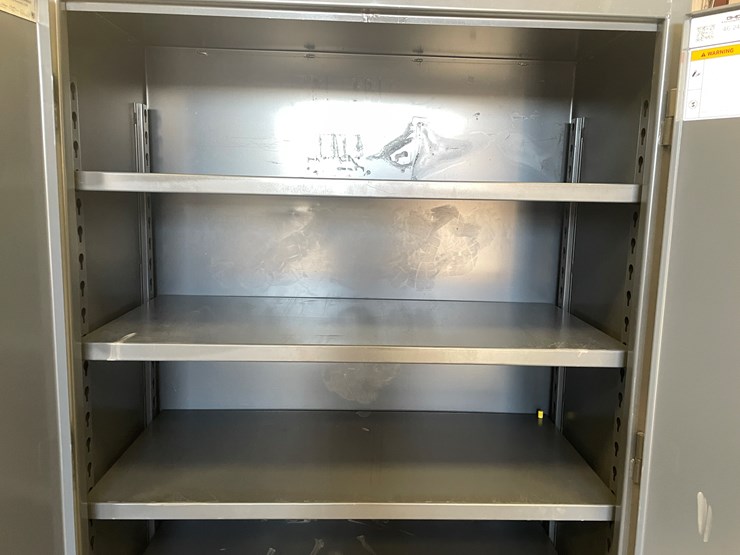 #271-•-stronghold-industrial-metal-cabinet-image-16