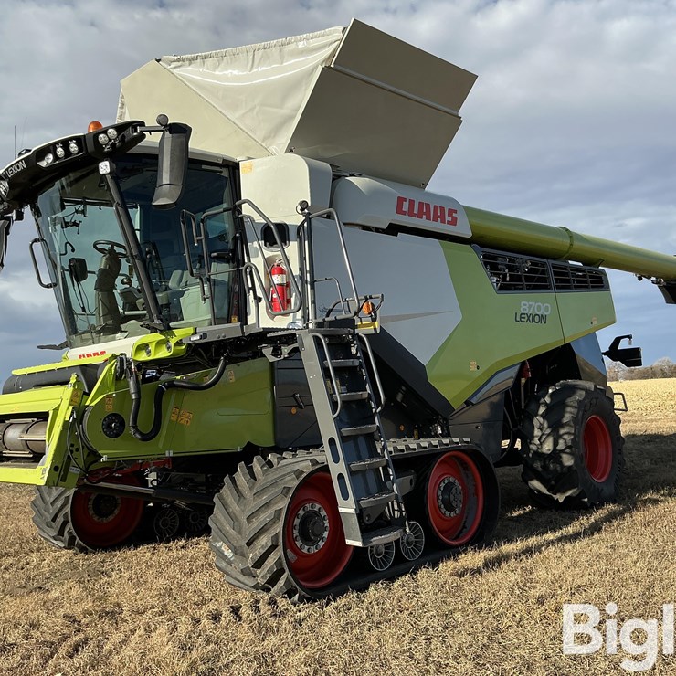 CLAAS LEXION 8700TT