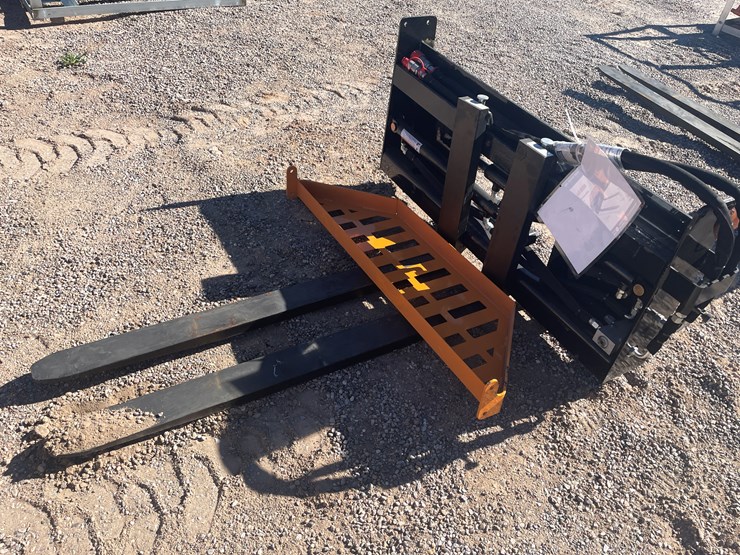 #209-•-pallet-fork-hydraulic-adjustable-image-2