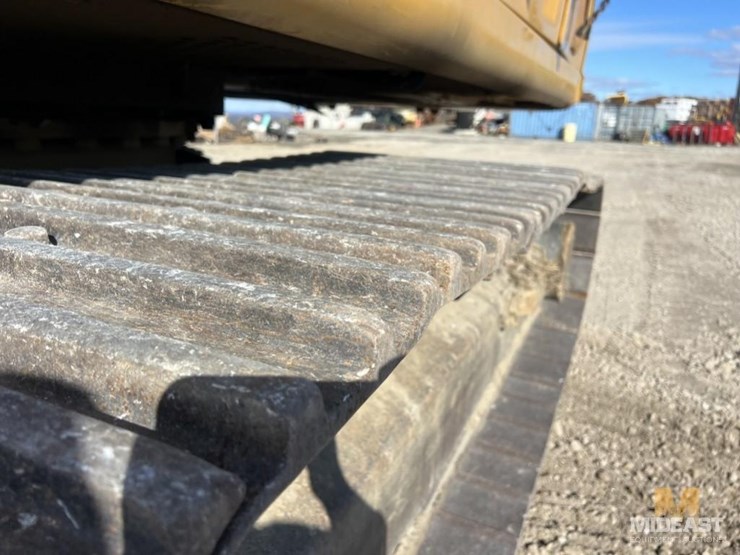 2016-deere-380g-xx00135-image-13