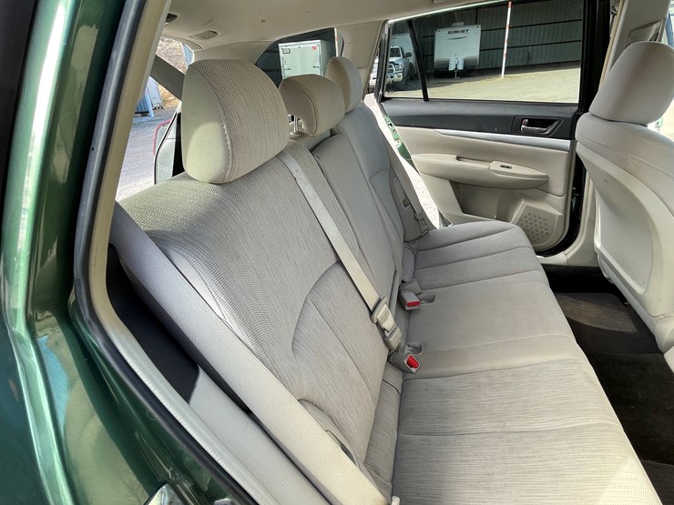 #8-•-2014-subaru-legacy-wagon-(nm-title-in-delay)-image-106