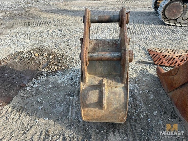 ex200-trenching-bucket-image-2