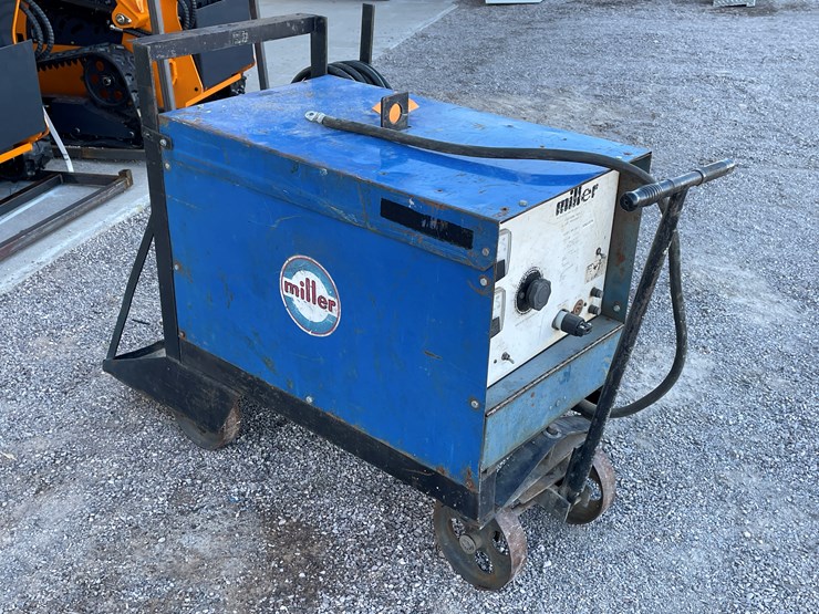#125-•-3-phase-miller-welder-power-supply-image-13