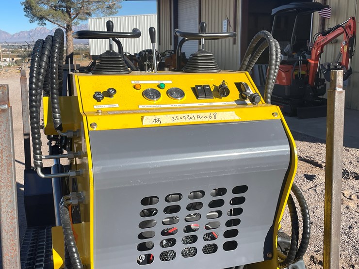 #224-•-mini-skid-steer-loader-image-20