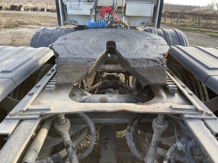 2010-kenworth-t800-image-21