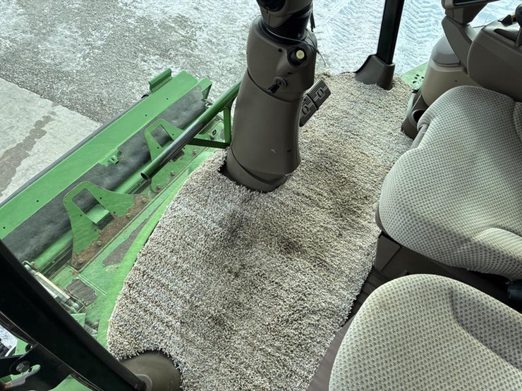 john-deere-s680-image-101